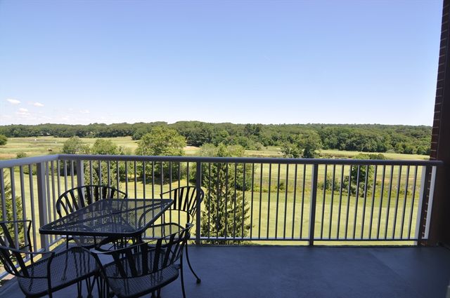 36 Village Road 502, Middleton, MA 01949