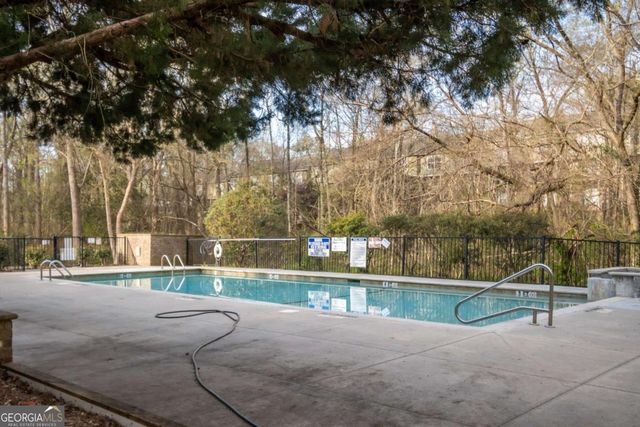 660 Barnett Shoals Road 410, Athens, GA 30605