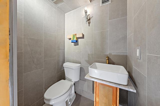 1516 S Lakeside Drive 106, Lake Worth Beach, FL 33460