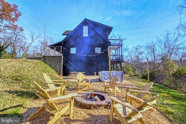 18 NAOMI RD, Fredericksburg, VA 22405