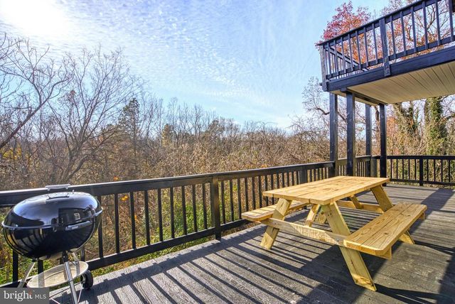 18 NAOMI RD, Fredericksburg, VA 22405