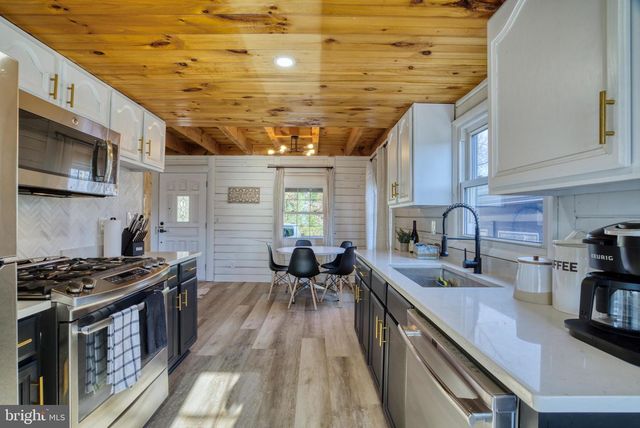 18 NAOMI RD, Fredericksburg, VA 22405