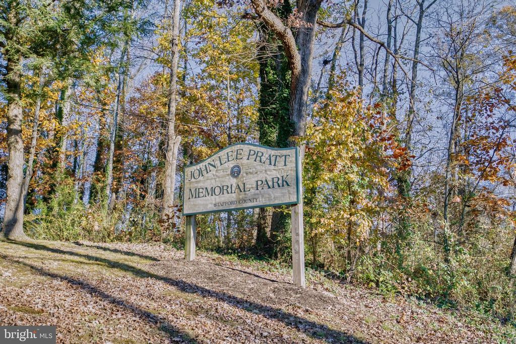 18 NAOMI RD, Fredericksburg, VA 22405