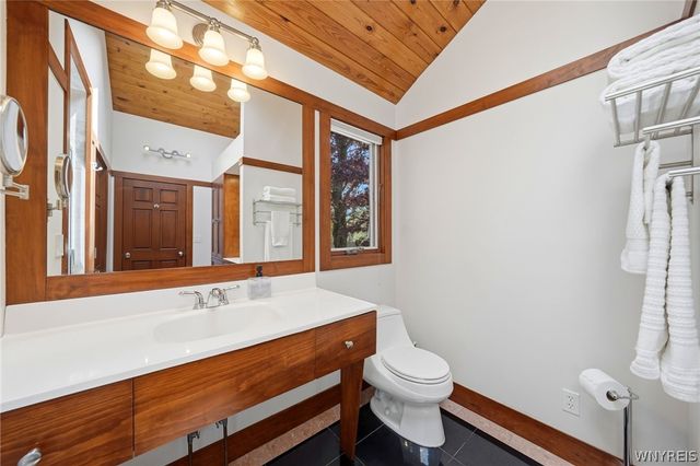 97 Jewett Holmwood Road, Aurora, NY 14052