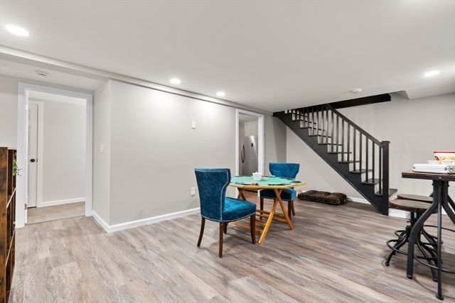 6 Phillips Dr, Holyoke, MA 01040