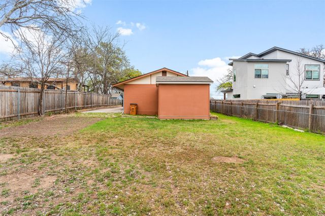 1210 Unit B Perez ST, Austin, TX 78721