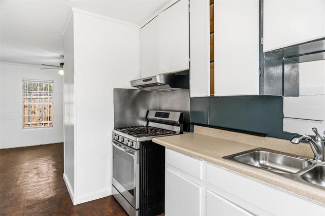 1210 Unit B Perez ST, Austin, TX 78721