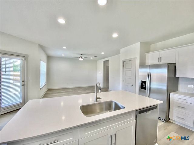 1001 Winnsboro Loop, Round Rock, TX 78664