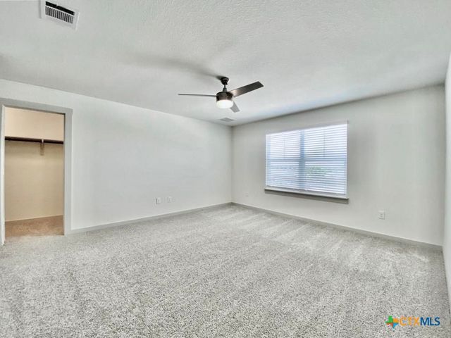 1001 Winnsboro Loop, Round Rock, TX 78664