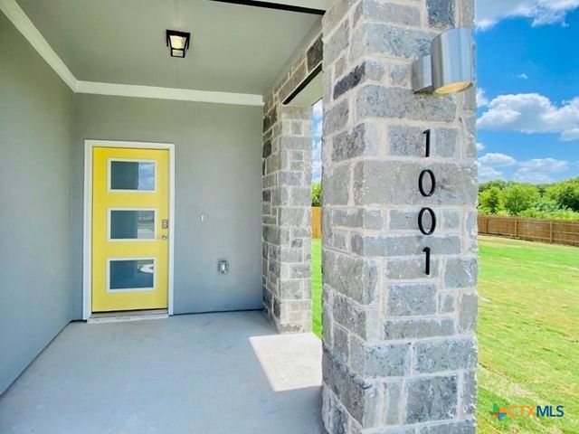 1001 Winnsboro Loop, Round Rock, TX 78664