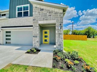 1001 Winnsboro Loop, Round Rock, TX 78664