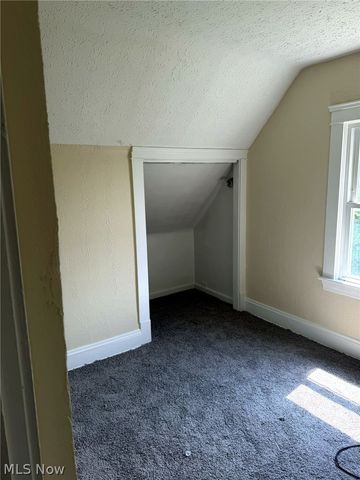 10618 Grandview Avenue, Cleveland, OH 44104