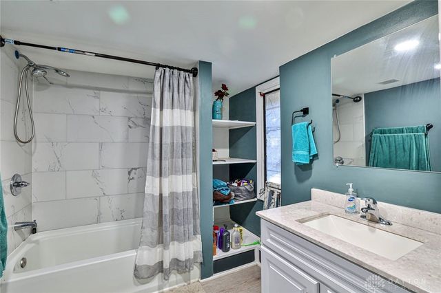 3224 Hiawatha Drive, Dayton, OH 45414