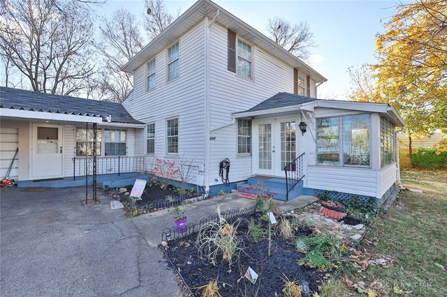 3224 Hiawatha Drive, Dayton, OH 45414