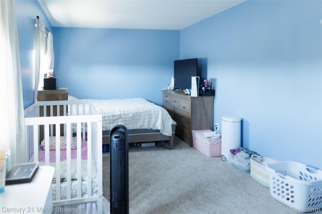 8493 Pepper Ridge Drive E, Grand Blanc Charter Township, MI 48439