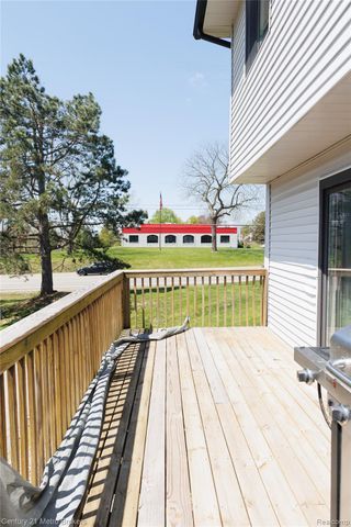 8493 Pepper Ridge Drive E, Grand Blanc Charter Township, MI 48439