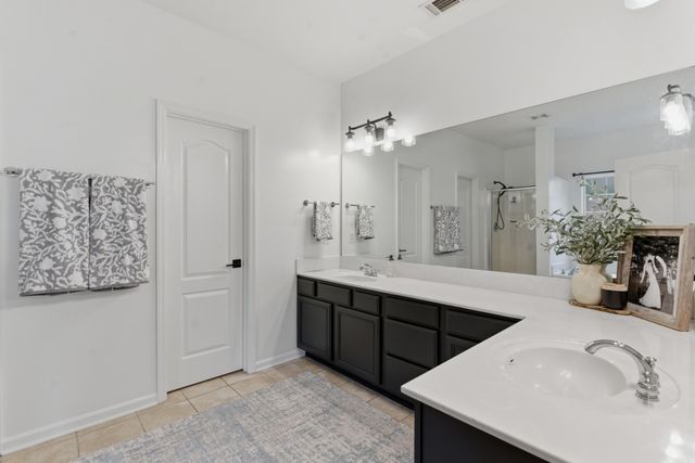 952 Century Oak Dr, Nashville, TN 37211