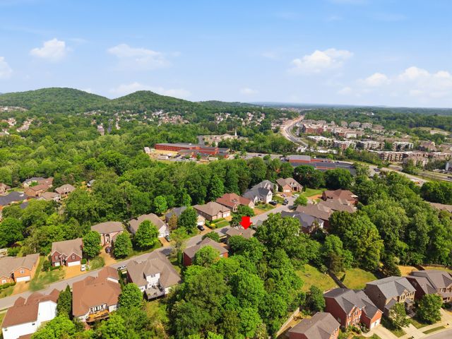 952 Century Oak Dr, Nashville, TN 37211