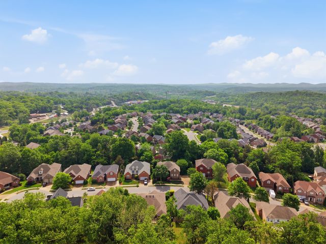 952 Century Oak Dr, Nashville, TN 37211