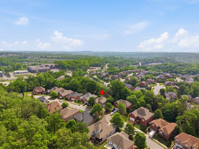 952 Century Oak Dr, Nashville, TN 37211
