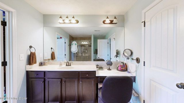 144 Highland Ridge Ct, Mt Washington, KY 40047