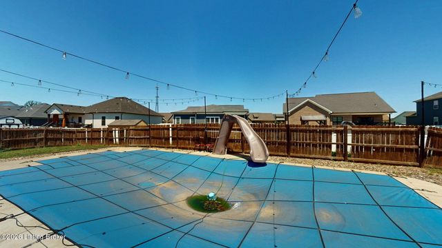 144 Highland Ridge Ct, Mt Washington, KY 40047