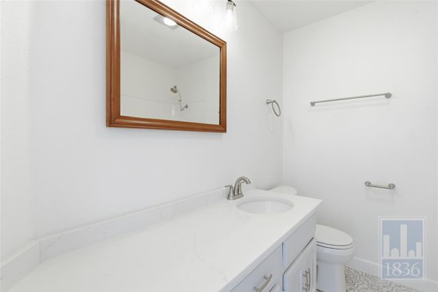 2009 Sandberg DR 159, Austin, TX 78752