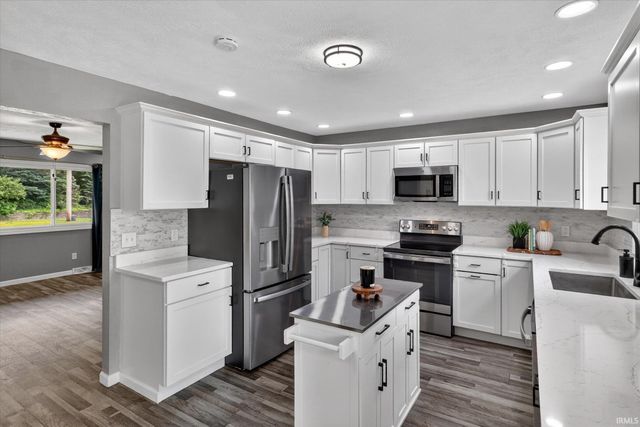 51479 Ironwood Road, Granger, IN 46530