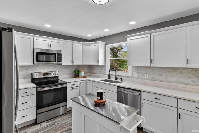 51479 Ironwood Road, Granger, IN 46530