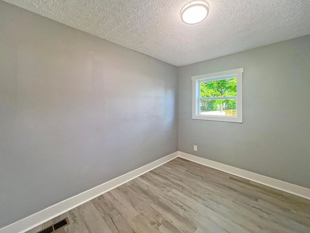 2242 Lexington Avenue, Columbus, OH 43211