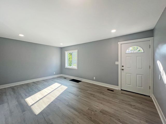 2242 Lexington Avenue, Columbus, OH 43211
