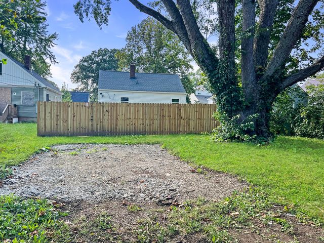 2242 Lexington Avenue, Columbus, OH 43211