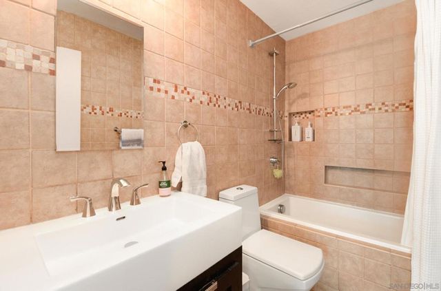 10790 Riderwood Ter D, Santee, CA 92071