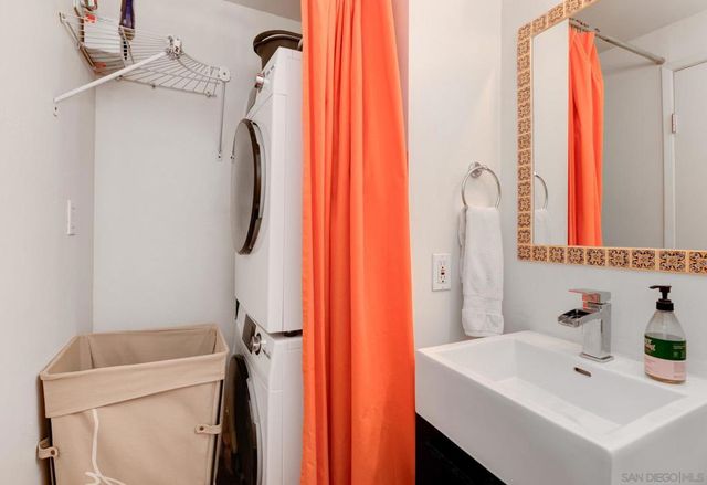 10790 Riderwood Ter D, Santee, CA 92071