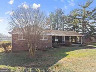 3750 Robinson Drive, Oakwood, GA 30566