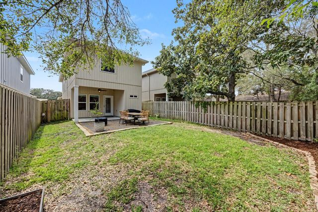 61B 9th Avenue, Shalimar, FL 32579