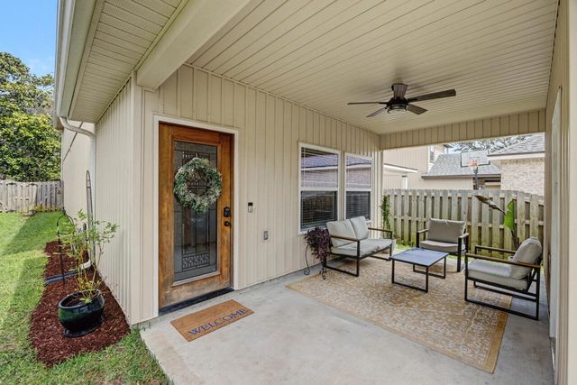 61B 9th Avenue, Shalimar, FL 32579