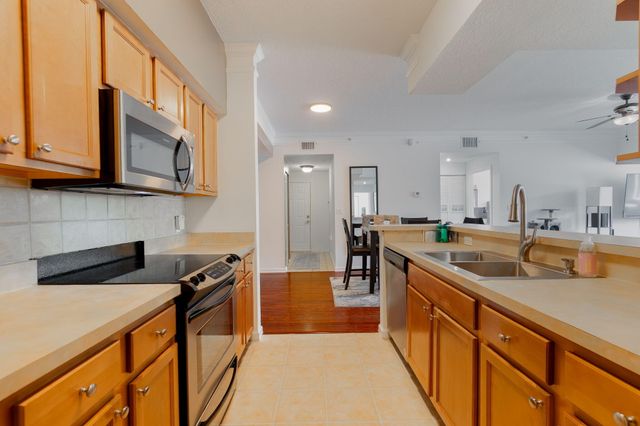 9901 Baywinds Boulevard 3201, West Palm Beach, FL 33411