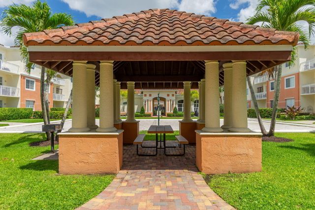 9901 Baywinds Boulevard 3201, West Palm Beach, FL 33411