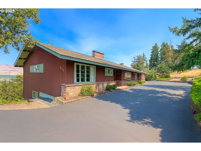 115 W SCENIC Dr, The Dalles, OR 97058