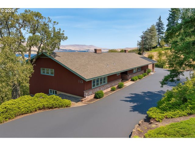 115 W SCENIC Dr, The Dalles, OR 97058