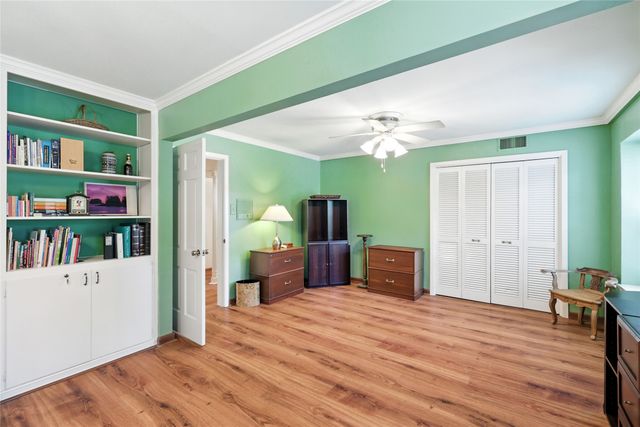4165 Shady Valley Drive, Arlington, TX 76013