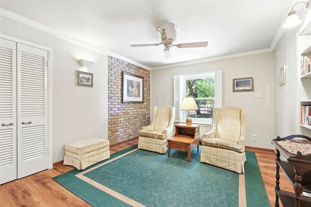 4165 Shady Valley Drive, Arlington, TX 76013