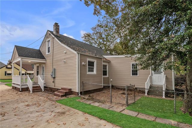 110 Sandpiper DR, Portsmouth, VA 23704