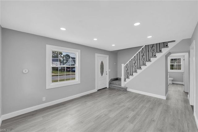 110 Sandpiper DR, Portsmouth, VA 23704