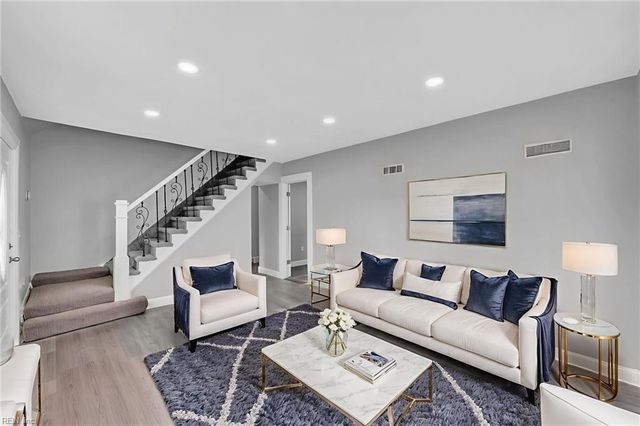 110 Sandpiper DR, Portsmouth, VA 23704