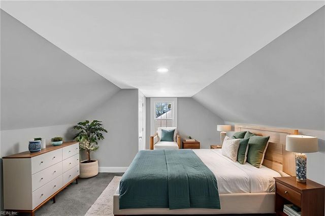 110 Sandpiper DR, Portsmouth, VA 23704