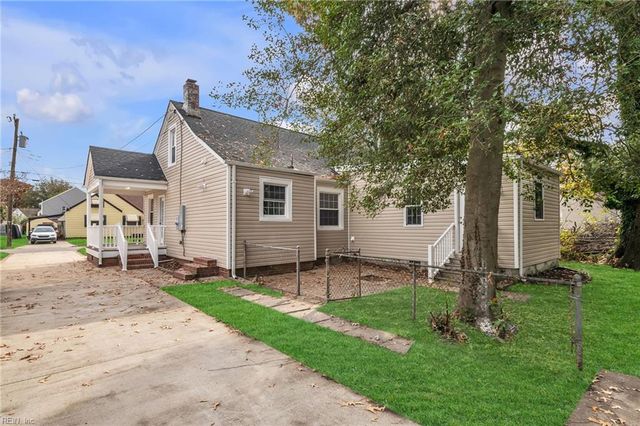 110 Sandpiper DR, Portsmouth, VA 23704