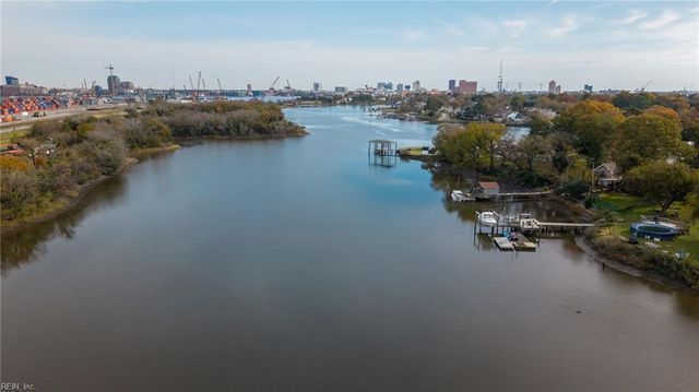 110 Sandpiper DR, Portsmouth, VA 23704