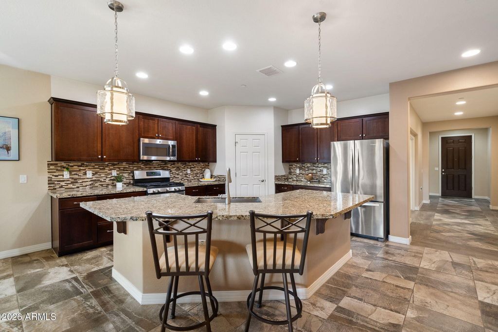 Image 10 of property listing at 16112 N 109TH Avenue, Sun City, AZ 85351